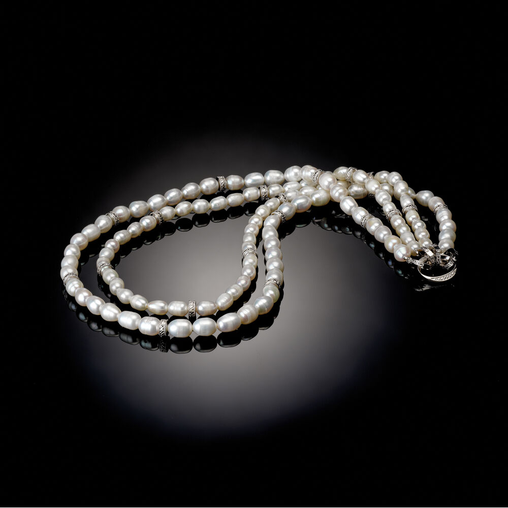 The One Hundred Pearl Necklace
