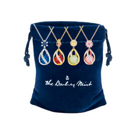 The Seasonal Sensations Necklace Collection 11888 0012 m giftpouch